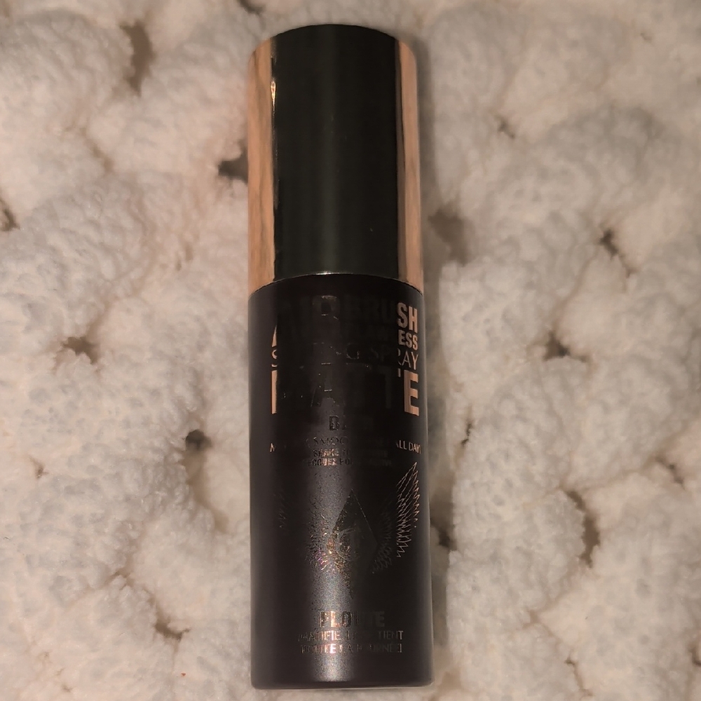 Charlotte Tilbury Airbrush Flawless Matte Blurring & Waterproof Setting Spray